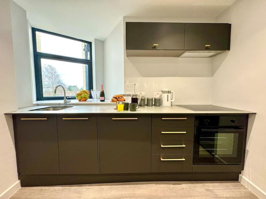 Massive 3 Bedroom - Ground Floor - Near The Beach! Bournemouth Dış mekan fotoğraf