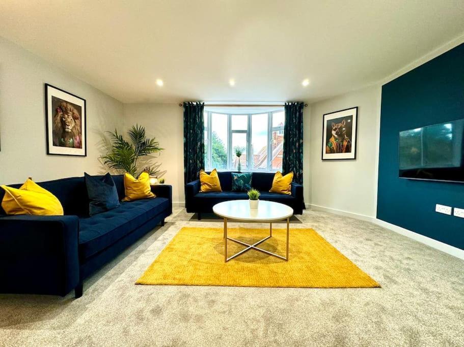 Massive 3 Bedroom - Ground Floor - Near The Beach! Bournemouth Dış mekan fotoğraf